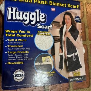 Huggle Charcoal Gray Blanket Huggle Scarf